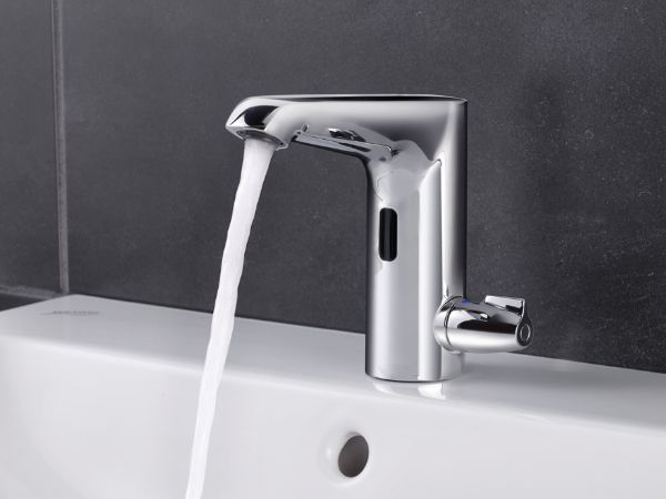 Elektronische-Waschtisch-Armatur-XERIS-E-T_Electronic-wash-basin-tap-XERIS-E-T