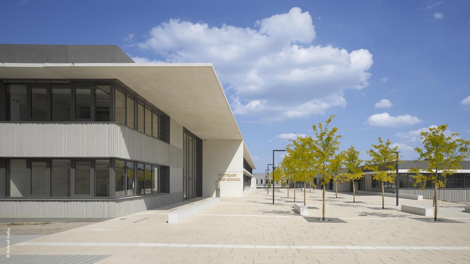 Stagnation during school holidays